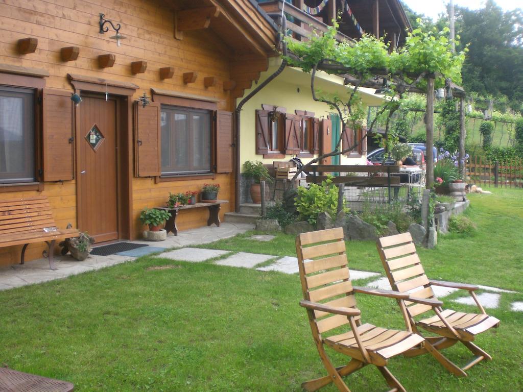 Pera Rionda Bed & Breakfast Caprie Екстериор снимка