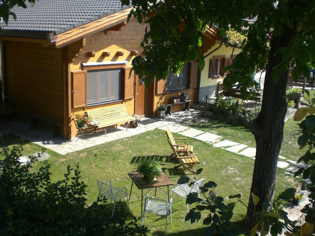 Pera Rionda Bed & Breakfast Caprie Екстериор снимка